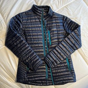Patagonia ultra light down jacket - LIKE NEW.